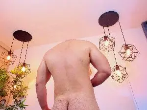 Cam4 Live Sex of sebastianvilla_
