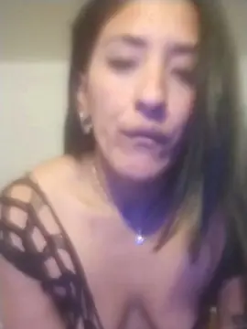 Cam4 Nude Webcam of CaroKarol69
