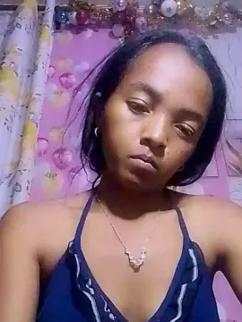 Cam4 Nude Webcam of Elisah7