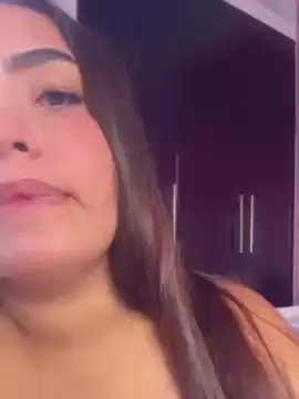 Cam4 Free Live Porn of miafarrow