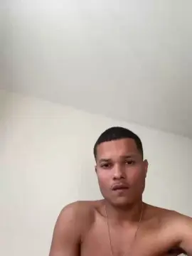 Cam4 Free Porn Cam of lucas7285
