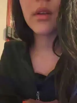 Cam4 Private Sex Chat of Morenitaahot
