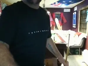 Cam4 Free Porn Cam of Royal_Asshole