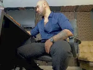 Cam4 Nude Webcam of leon_1717