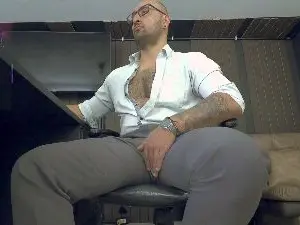 Cam4 Adult Webcam of leon_1717