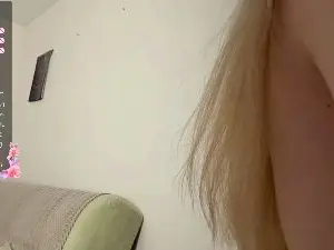 Cam4 Live Sex of LubaSikarskie