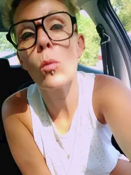 Cam4 Sex Chat of missfreya_bzh