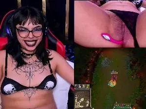 Cam4 Free Live Porn of Nyveth