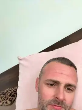 Cam4 Private Sex Chat of RagingRomeo