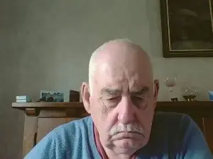 Cam4 Watch Live Sex Cams of slet69jbottom2