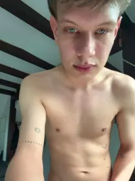 Cam4 Sex Cam of wantedboy5