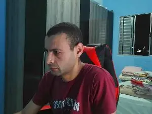 Cam4 Nude Webcam of Ronnishotx