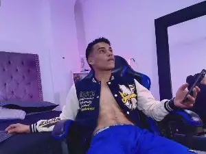 Cam4 Best live sex cam show of Tommy_West_