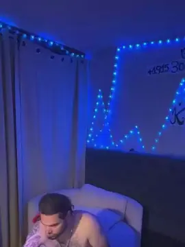 Cam4 Live Sex of Destrollermx