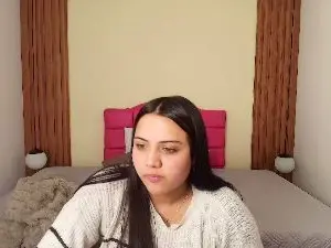 Cam4 Nude Webcam of IvonneRoss_