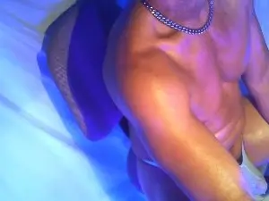 Cam4 Free Live Porn of perracoo1
