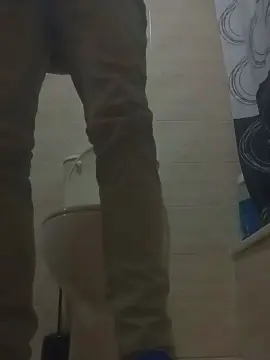 Cam4 Sex Cam of Hugo1387l