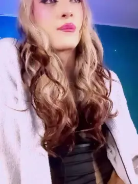Cam4 Free Live Porn of Karendolly8