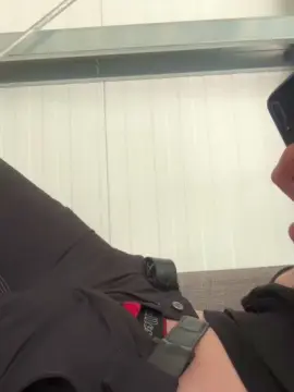 Cam4 Free Live Porn of Mr_02_93