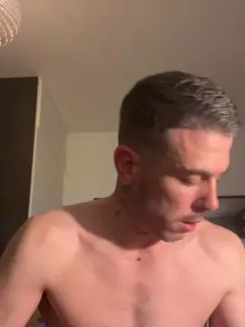 Cam4 Live Sex Cam of Secretboy06