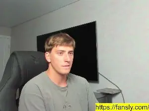 Cam4 Live Sex Cam of KrisHorten