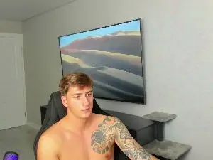 Cam4 Nude Webcam of KrisHorten