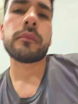 Cam4 Live Sex of _medinaadrian