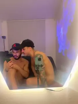 Cam4 Live Porn of scudeler18