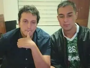Cam4 Live Sex of Serguioguecha33