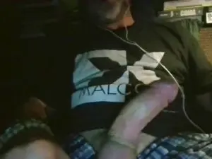 Cam4 Watch Live Sex Cams of DaddyNextRoom75