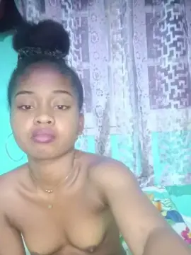 Cam4 Free Live Porn of charlne_fun
