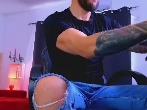Cam4 Watch Live Sex Cams of MightyAaronX