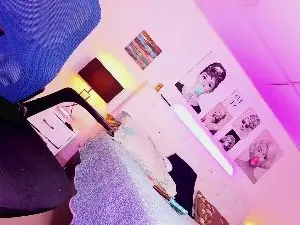 Cam4 Free Live Porn of little_soph_