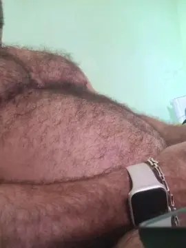 Cam4 Free Live Porn of hairynhotguy