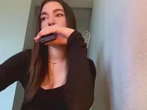 Cam4 Live Porn of DeadraKealy