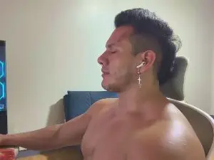Cam4 Adult Webcam of DominicVeins