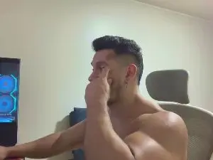 Cam4 Free Porn Cam of DominicVeins