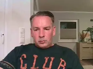 Cam4 Free Porn Cam of Charly_44444