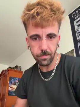 Cam4 Live Porn of Davidhetcurioso