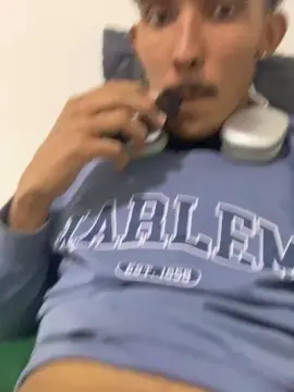 Cam4 Live Sex Cam of MavyFelipe