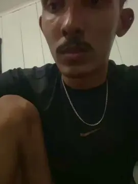 Cam4 Live Sex Cam of MavyFelipe