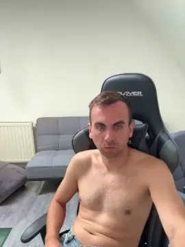 Cam4 Watch Live Sex Cams of Runtasty96