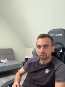 Cam4 Live Sex Cam of Runtasty96