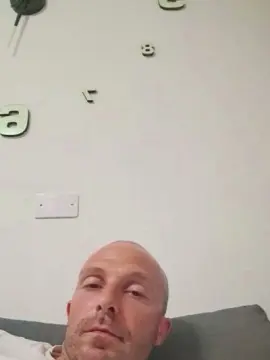 Cam4 Watch Live Sex Cams of Gnaro90