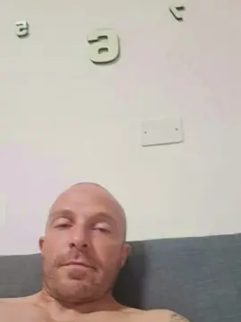Cam4 Free Live Porn of Gnaro90