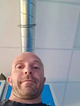 Cam4 Live Sex of Gnaro90