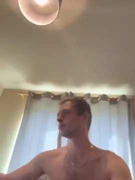 Cam4 Nude Webcam of Naughtyvirgin22