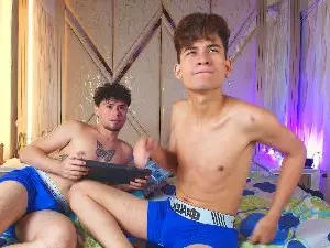 Cam4 Free Porn Cam of Twinfire_zeus