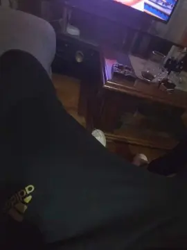 Cam4 Free Live Porn of brianleonel1