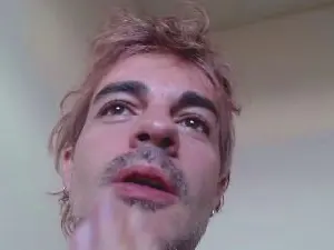 Cam4 Sex Cam of Gui_7777